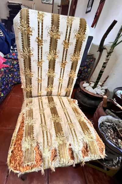 comedor de caoba estilo tradicional 8 sillas con vitrina, buffetera y aparador y 