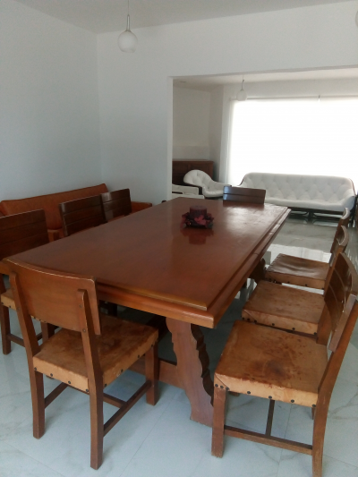COMEDOR CON 8 SILLAS 
