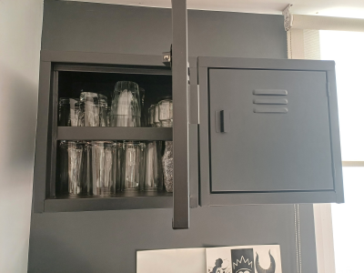Mueble de bar o cafe