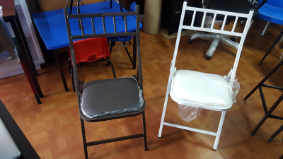 SILLA TIFFANY PLEGABLE PARA EVENTOS