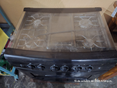 Estufa MABE Color negro enpotrable