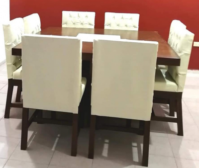 Comedor de 8 sillas 