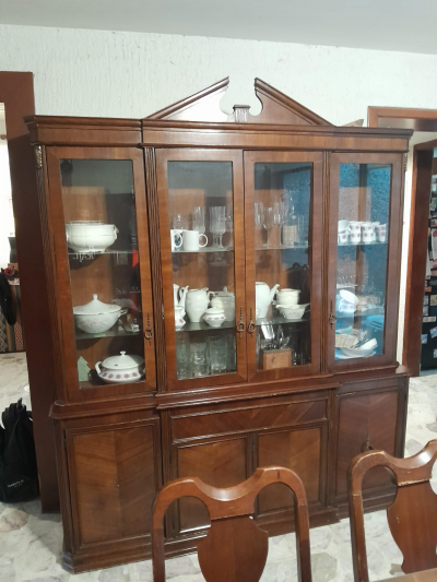 comedor con 7 sillas madera fina