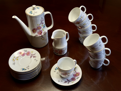 Vajilla Checoslovaca para 8 personas