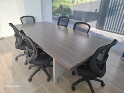 Mesa de sala de juntas