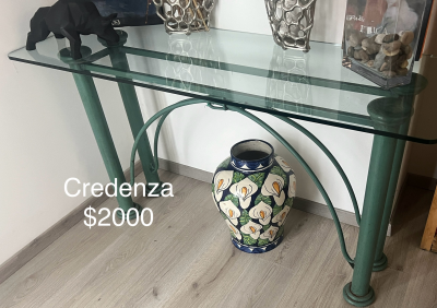 Mesas de sala y credenza
