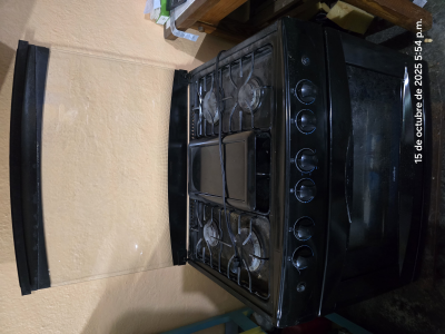 Estufa MABE Color negro enpotrable