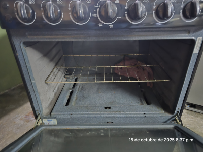 Estufa MABE Color negro