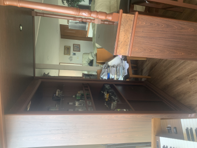 Cantina con bancos de lujo