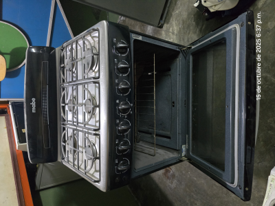 Estufa MABE Color negro