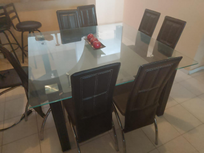 COMEDOR DE VIDRIO CUADRADO 8 SILLAS 