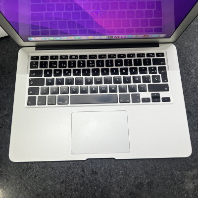 MacBook Air 2015. 4gb. 128gb