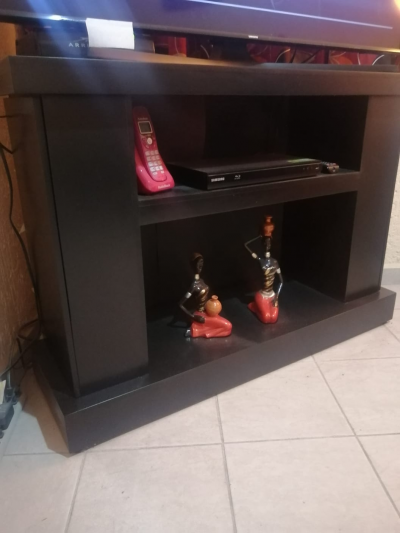 MESA DE T.V.