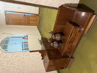 Ropero y lunq antiguos madera muy fina