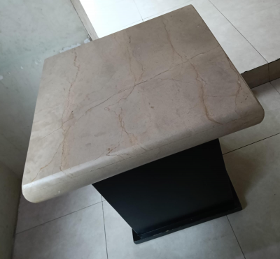 Comedor con 8 sillas, Mesa Centro, 2Mesas laterales