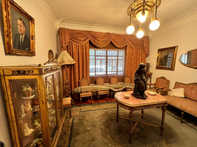 Juego de sala estilo Luis XVI en madera tallada y dorada finales del siglo XIX