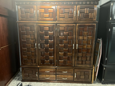 Clóset de Madera Barnizado