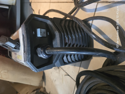 Maquina de soldar AXT 257LCD