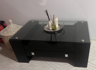 Sala chocolate 2 piezas y una mesa de centro 