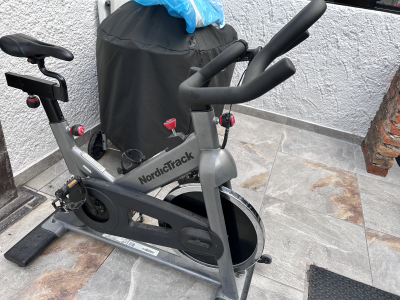Bicicleta estática 
