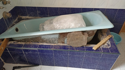 TINA DE BAÑO DE HIERRO FUNDIDO
