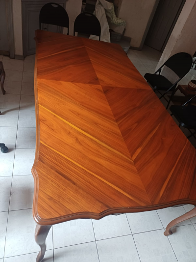 Comedor de caoba maciza para 8 personas  