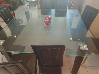 COMEDOR DE VIDRIO CUADRADO 8 SILLAS 