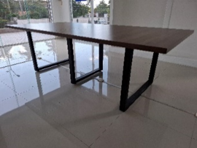 Mesa de sala de juntas