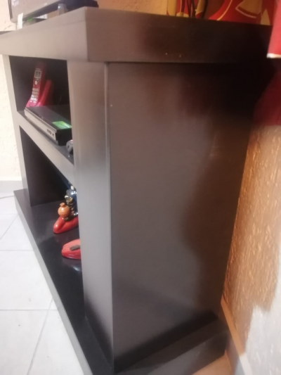 MESA DE T.V.