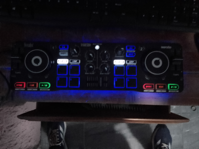 Hércules dj control Star light 