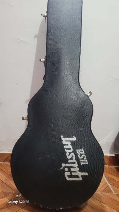Estuche rigido Gibson