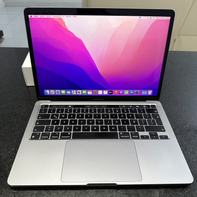 MacBook Pro 2020.Touch Bar.Touch Id.M1.16gb.512gb