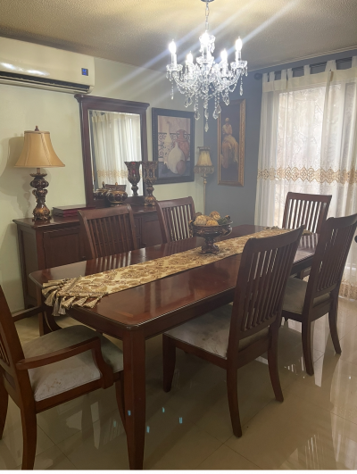 Comedor de madera americano 