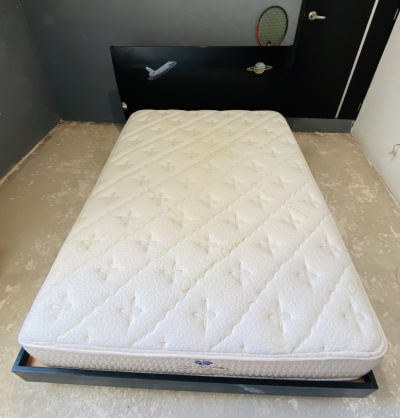 Recámara Matrimonial con colchón spring air