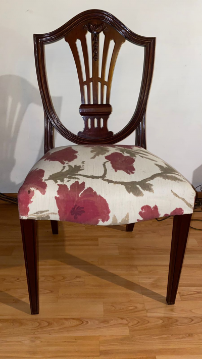 Comedor antiguo de 100 años 10 sillas y trinchador