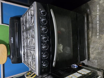 Estufa MABE Color negro