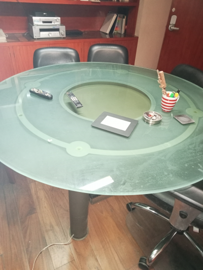 Mesa redonda de trabajo cristal biselado