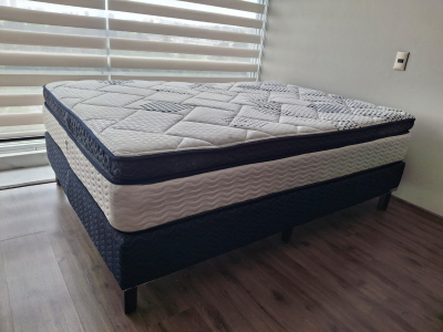 Colchón y Box Matrimonial marca SERTA de Dormimundo
