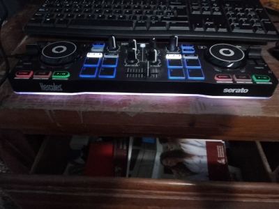Hércules dj control Star light 