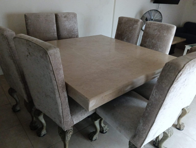 Comedor con 8 sillas, Mesa Centro, 2Mesas laterales