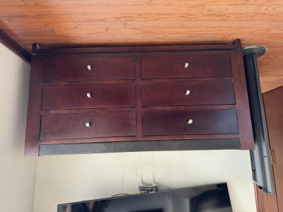 Recamara King Size (cabecera, comoda, burós laterales, espejo