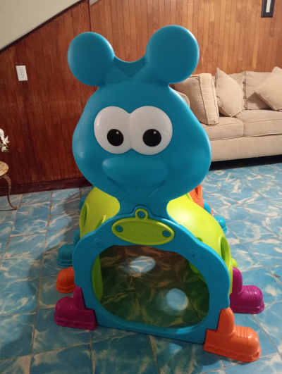 JUEGO GUSANO MARCA FEBER HAPPY CATERTPILLAR