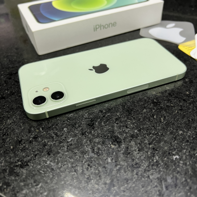 IPhone 12 64gb Verde. Libre
