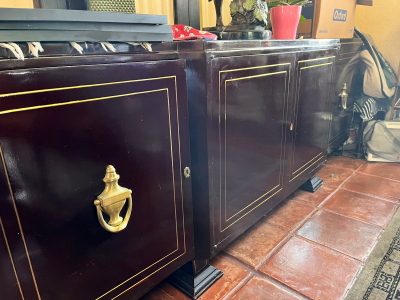 comedor de caoba estilo tradicional 8 sillas con vitrina, buffetera y aparador y 