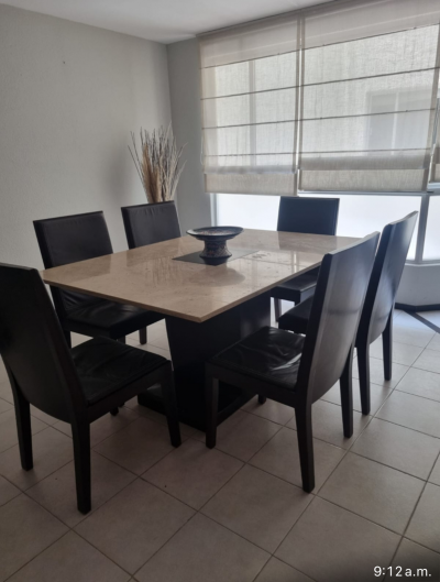 Comedor 6 sillas (piel), mesa rectangular cubierta de mármol 