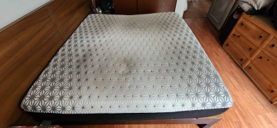 Colchón king size restonic usado 