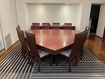 Comedor con 12 sillas