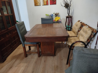 Comedor con 4 sillas ,caoba