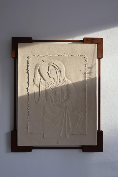 Cuadro en relieve con marco de metal