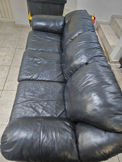 Sala de Piel negra